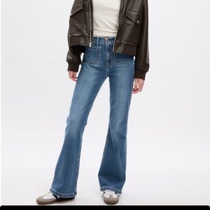 Gap high rise 70’s Flare Jeans size 27